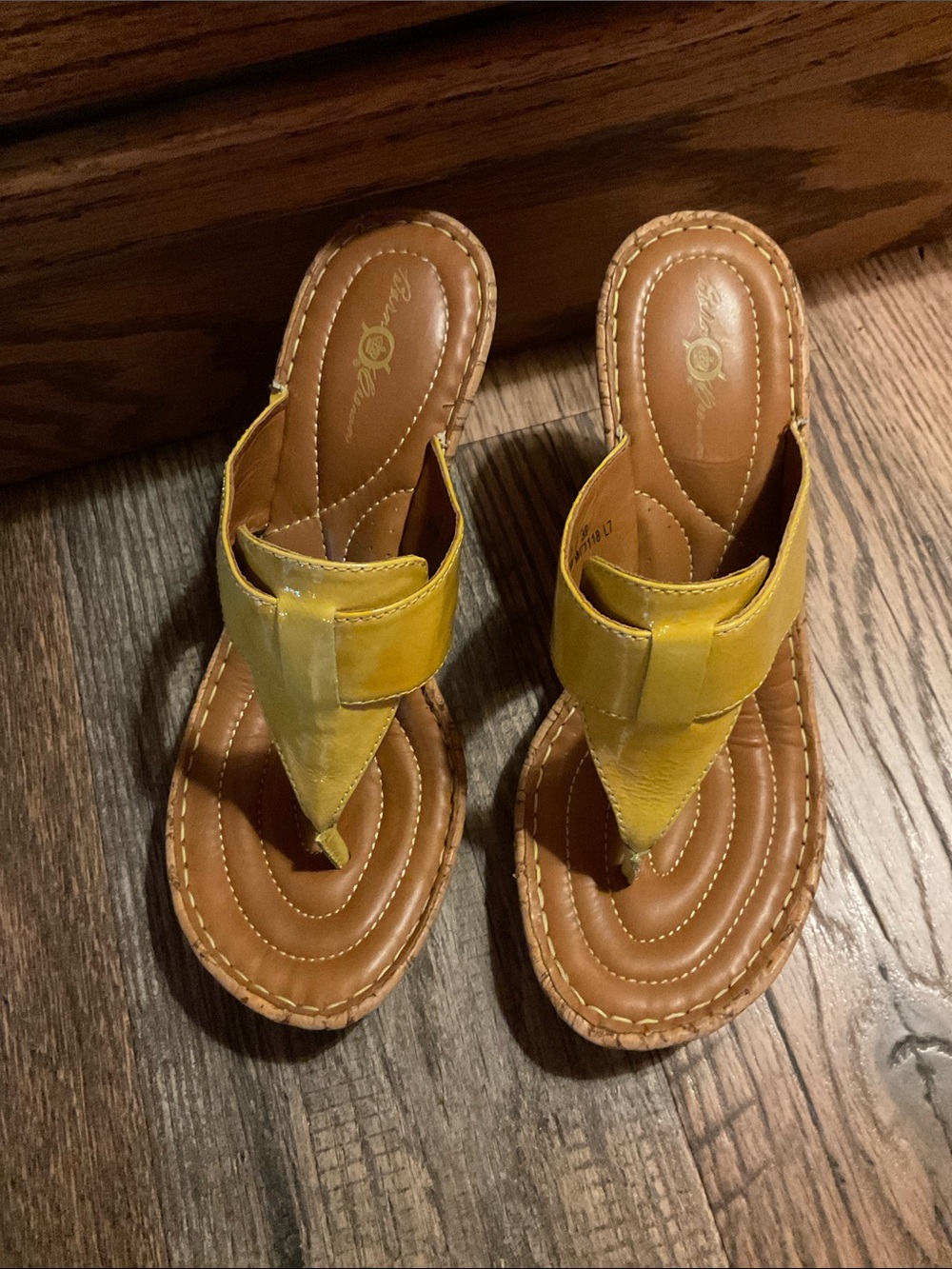 Born Crown Cork Wedge Sandal Ladies US 8 / EU 39 Florescent Lime Green